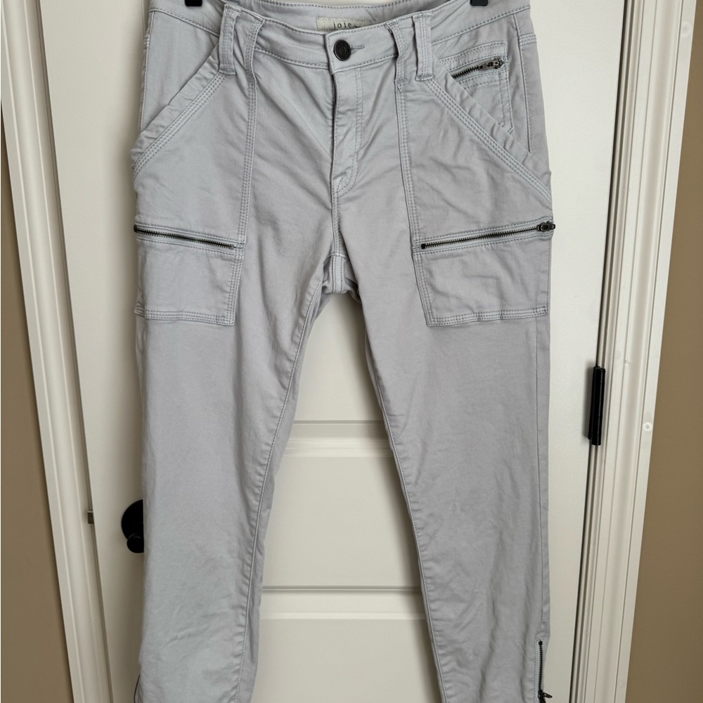 Joie Park Skinny Pant in light grey. Size 30.